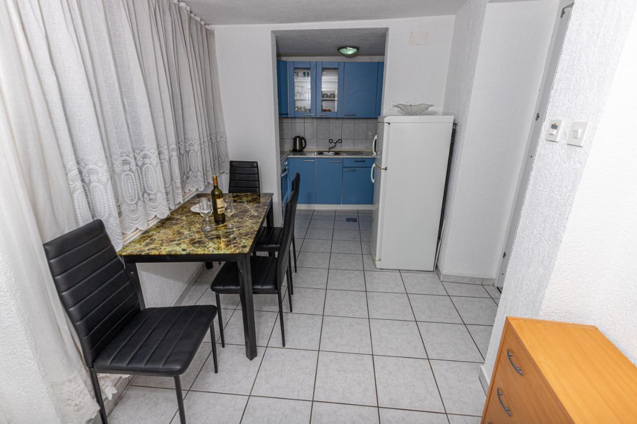 Apartmani Gabrijela 茨里克韦尼察 外观 照片